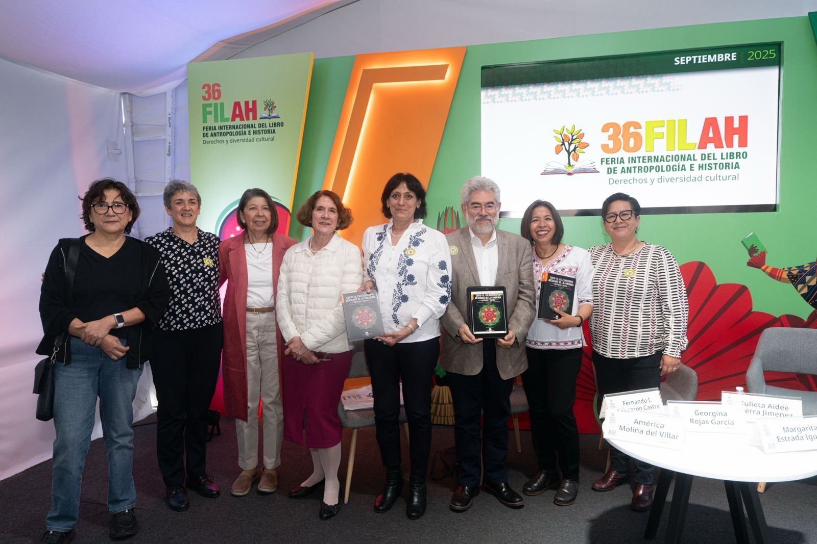 Presenta Margarita Estrada Iguiniz y equipo libro el sobre el COVID-19 Presenta Margarita Estrada Iguiniz y equipo libro el sobre el COVID-19