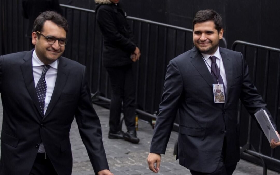 Desechan uno de los amparos tramitados a nombre de los hijos de AMLO por caso de huachicol fiscal